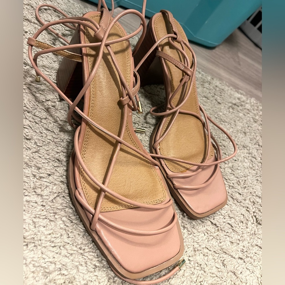 ALDO Mauve Pink Chunky Lace Up Heels Size 8 - Picture 2 of 6